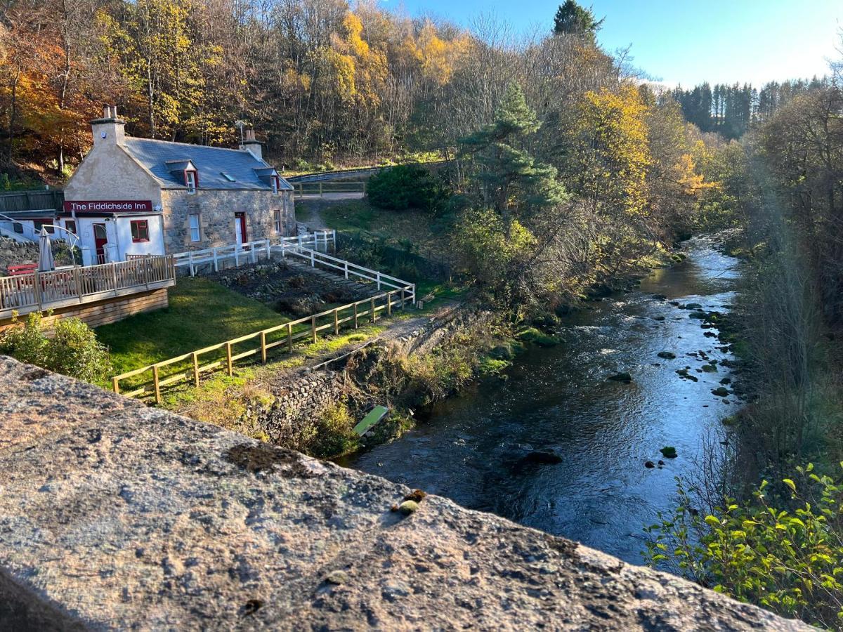 The Fiddichside Inn Аберлор Екстериор снимка