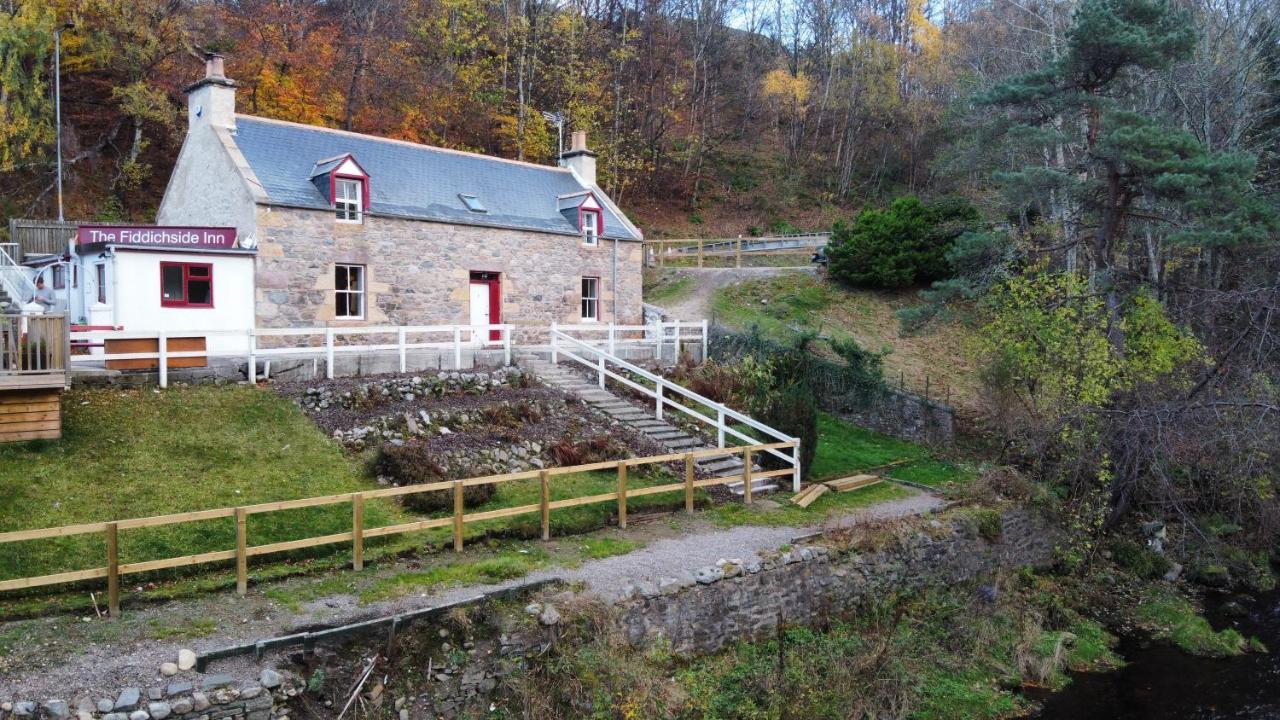 The Fiddichside Inn Аберлор Екстериор снимка